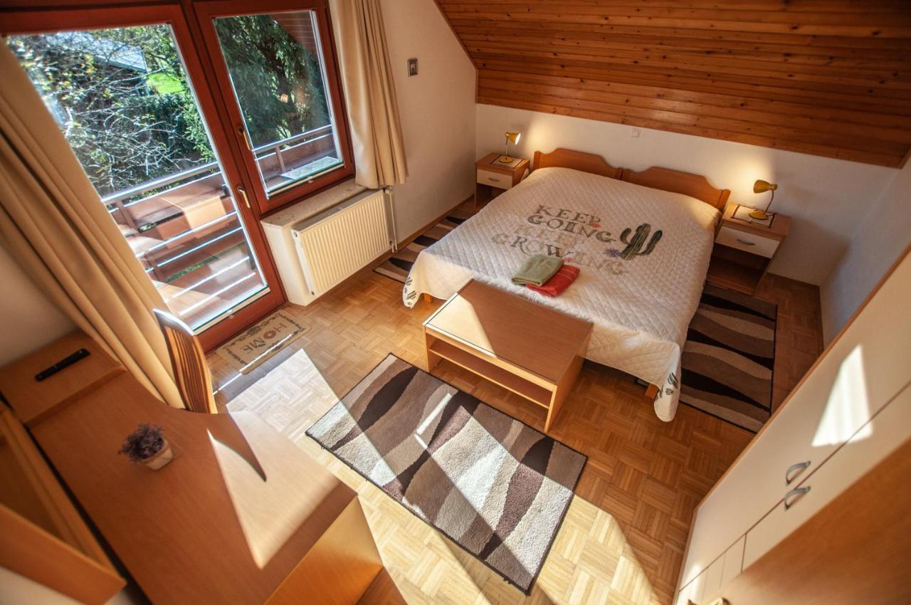 Guest House Alenka 보히니 외부 사진