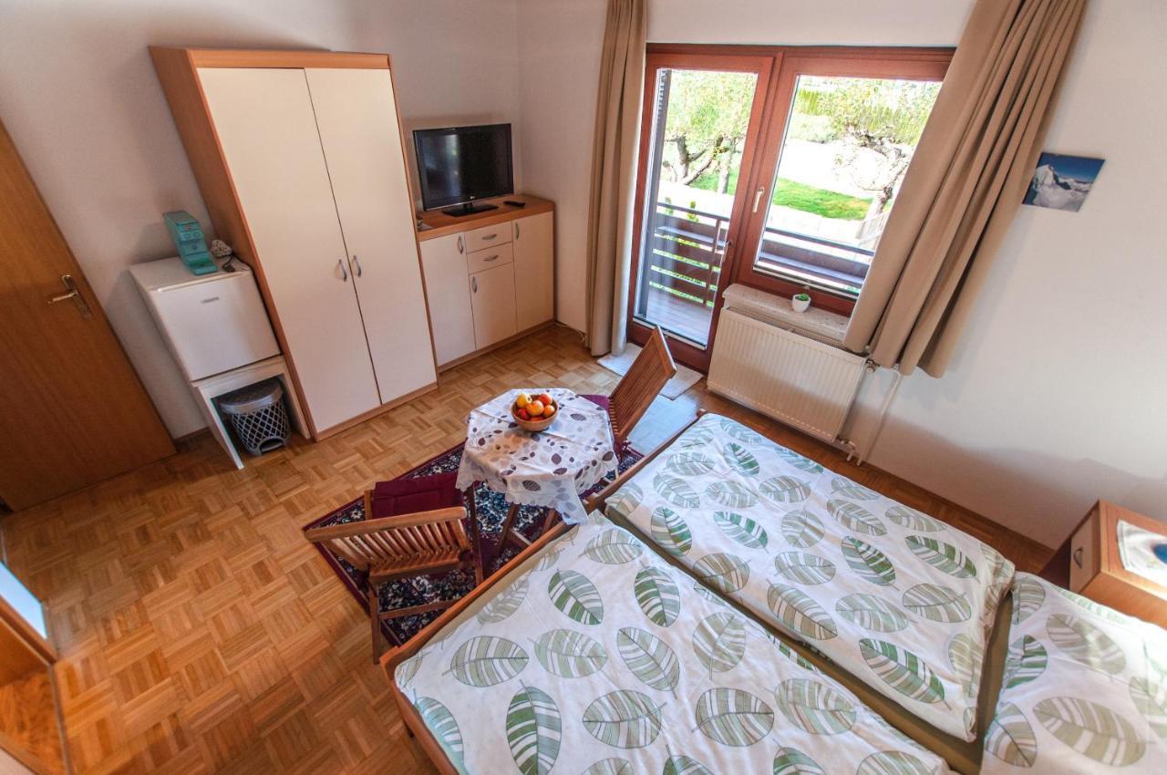 Guest House Alenka 보히니 외부 사진