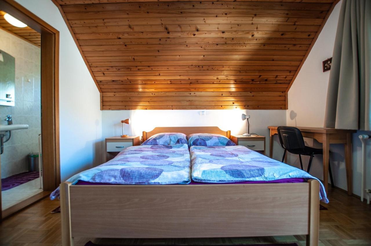 Guest House Alenka 보히니 외부 사진