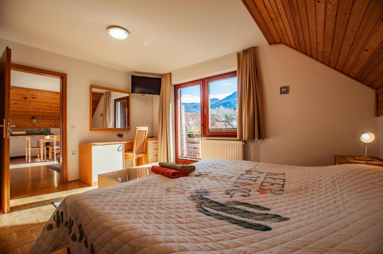 Guest House Alenka 보히니 외부 사진